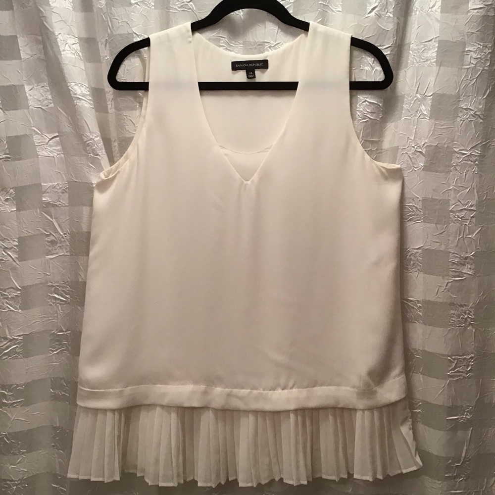 Banana Republic Cream Pleated Hem Tunic